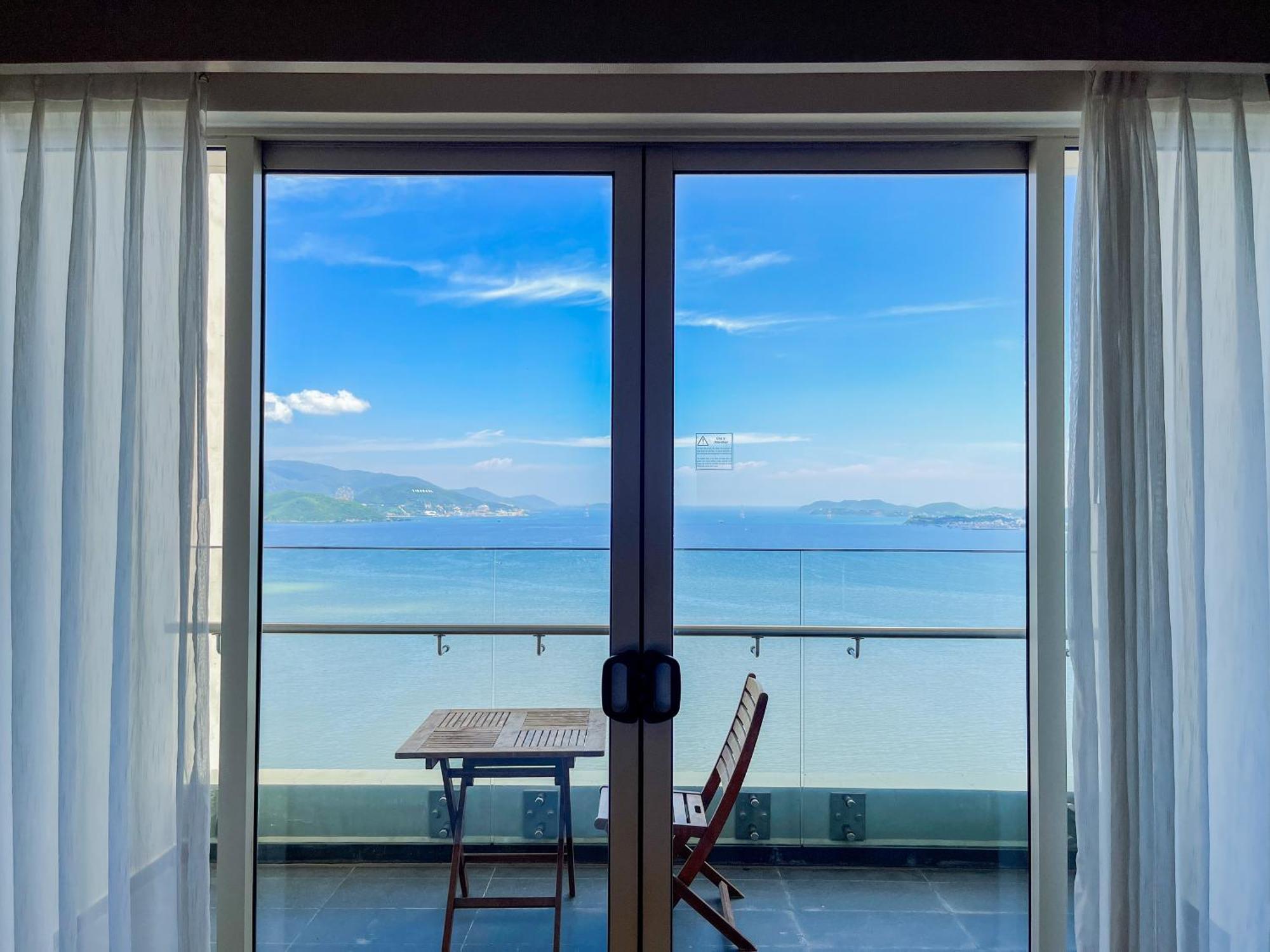 The Sea Luxury Nha Trang Apartment Buitenkant foto