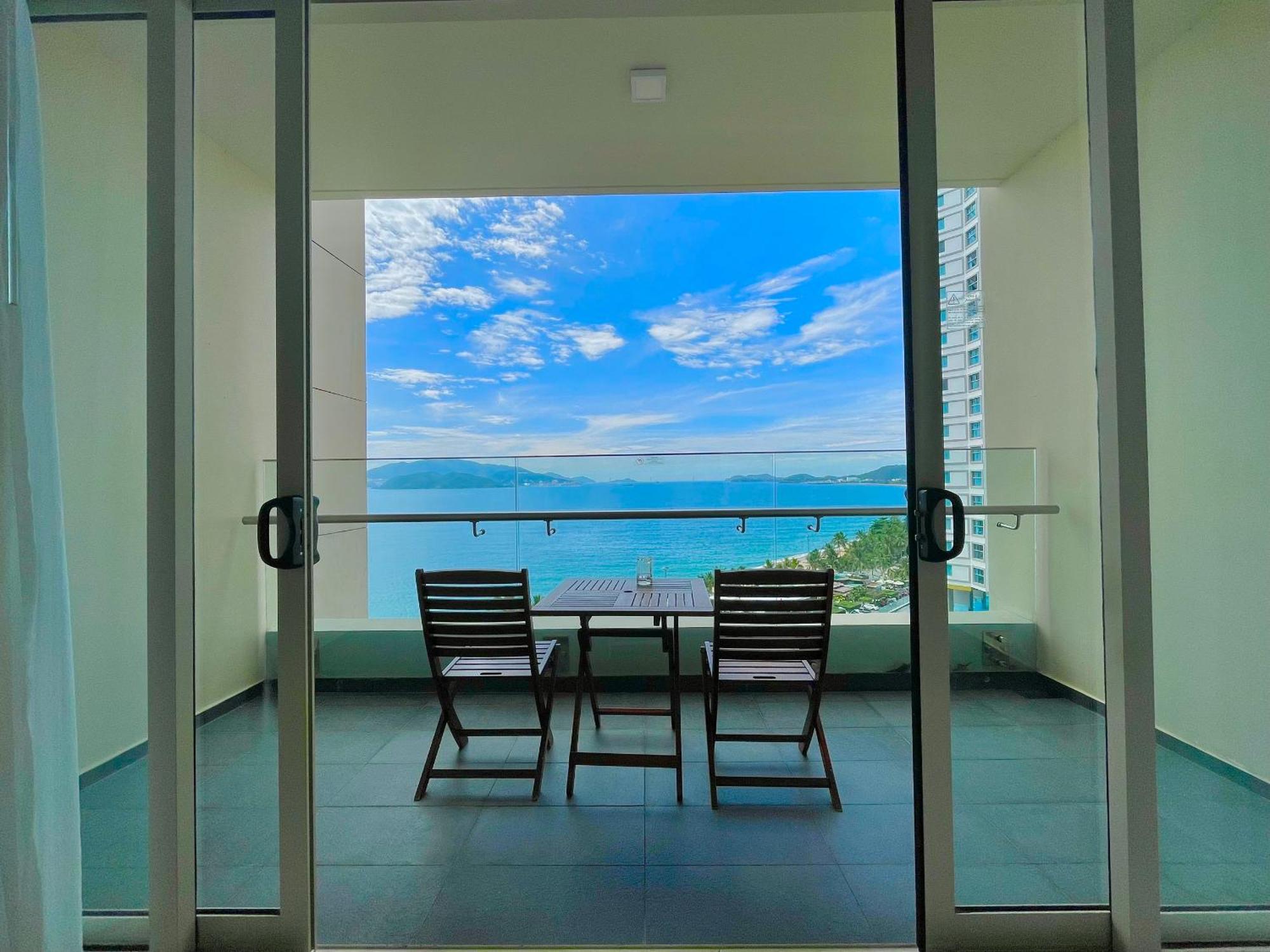 The Sea Luxury Nha Trang Apartment Buitenkant foto